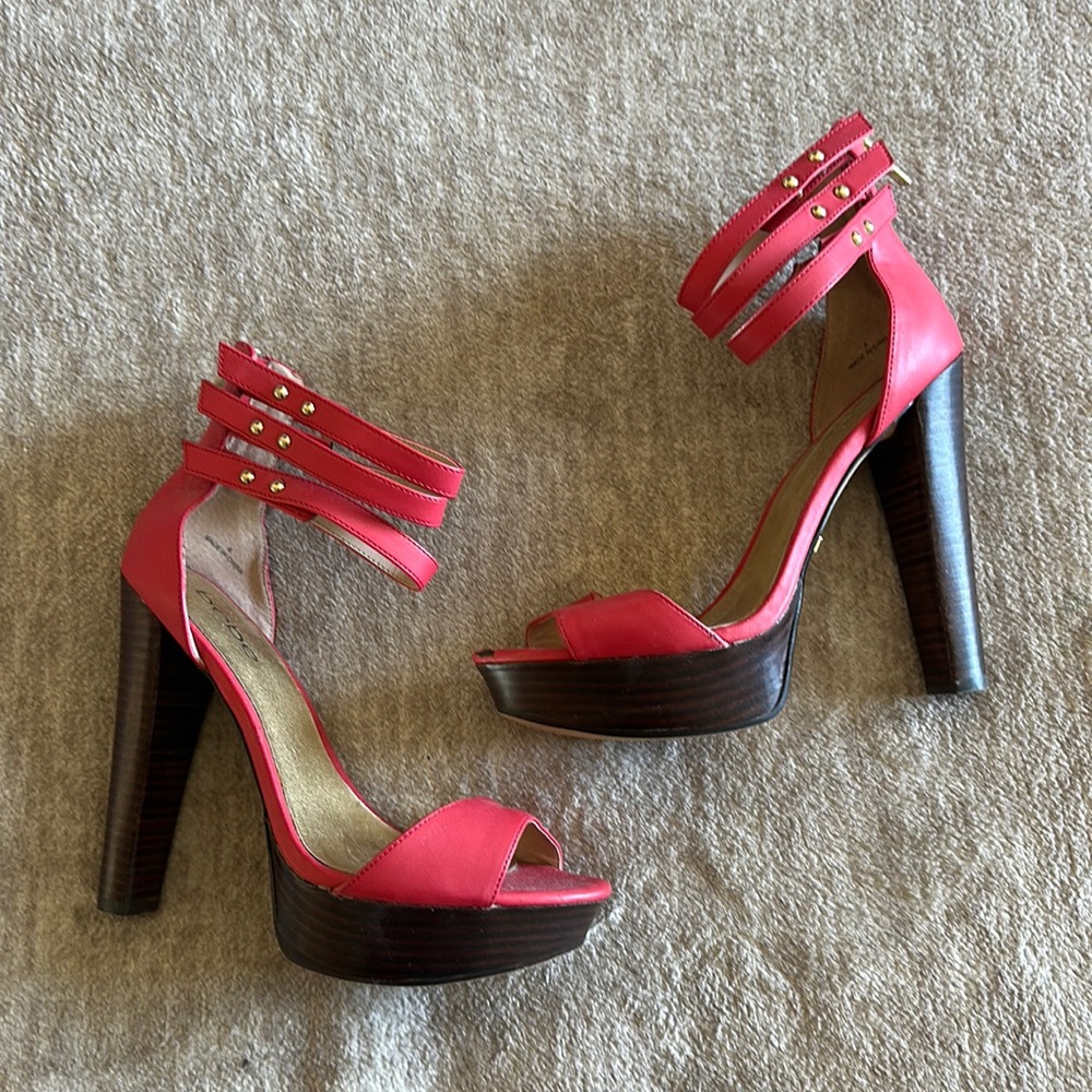 Bebe heels size 8